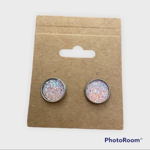 None Jewelry - Light pink 12mm stud earrings